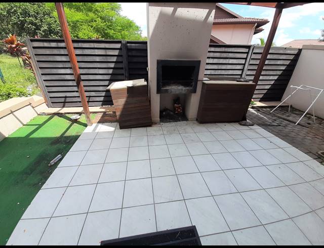 3 BEDROOM TOWNHOUSE TO LET IN IZINGA
